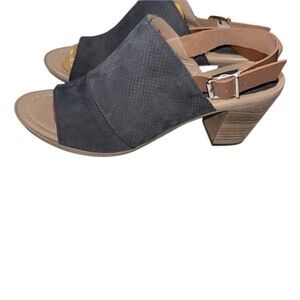 Sophia Milano size 10 leather block heel sandals